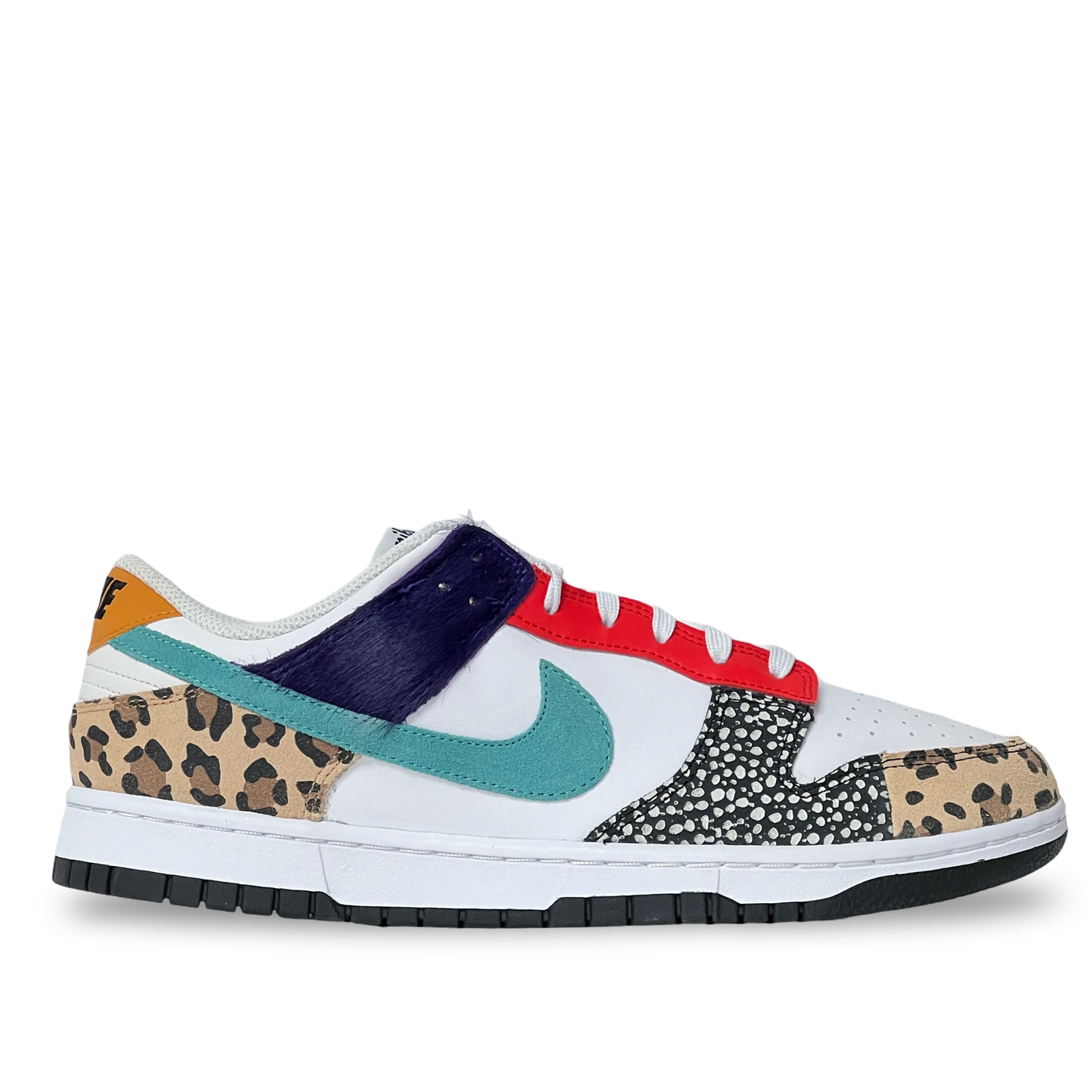 WMNS Nike Dunk Low SE Safari Mix