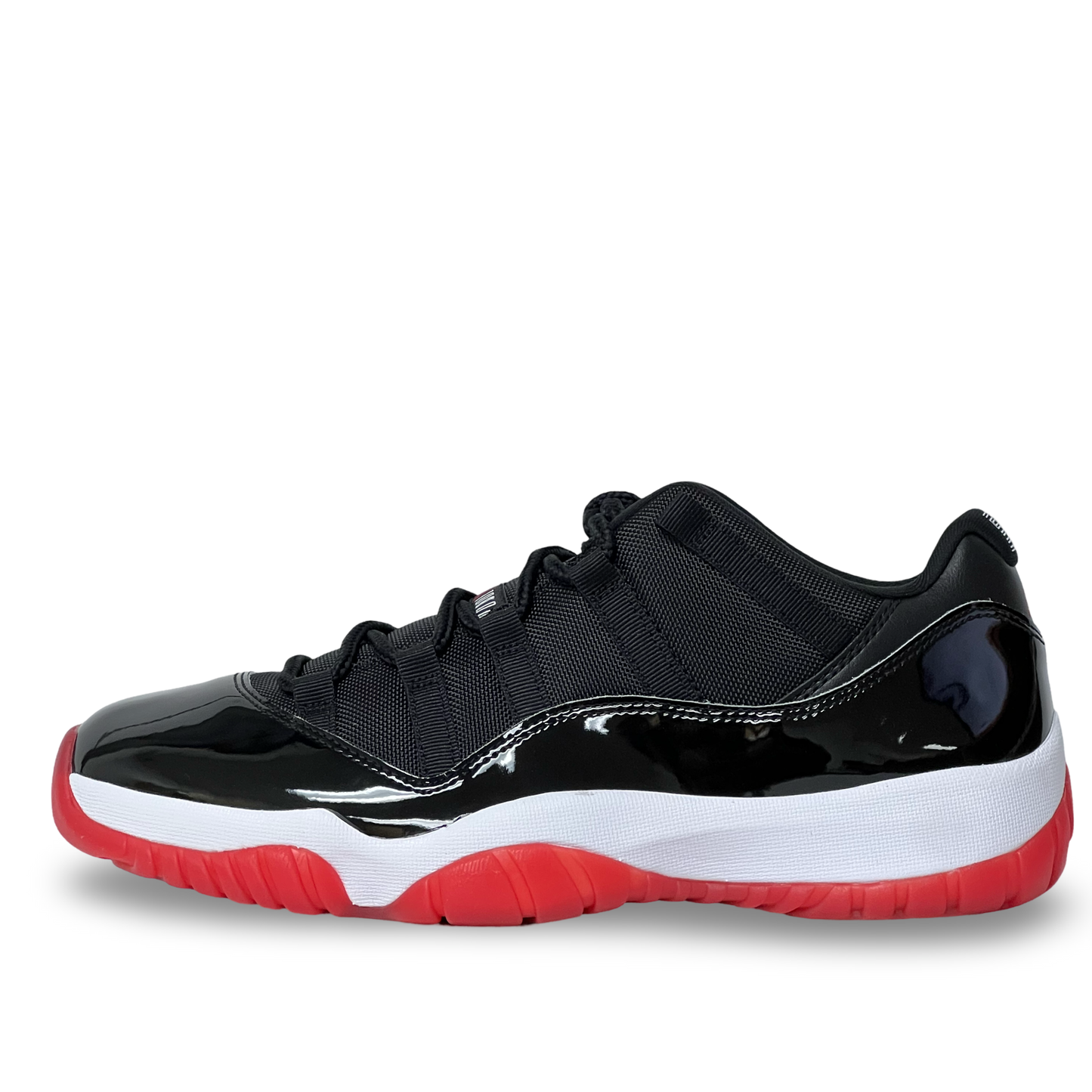 Nike Air Jordan 11 Low Bred 2025
