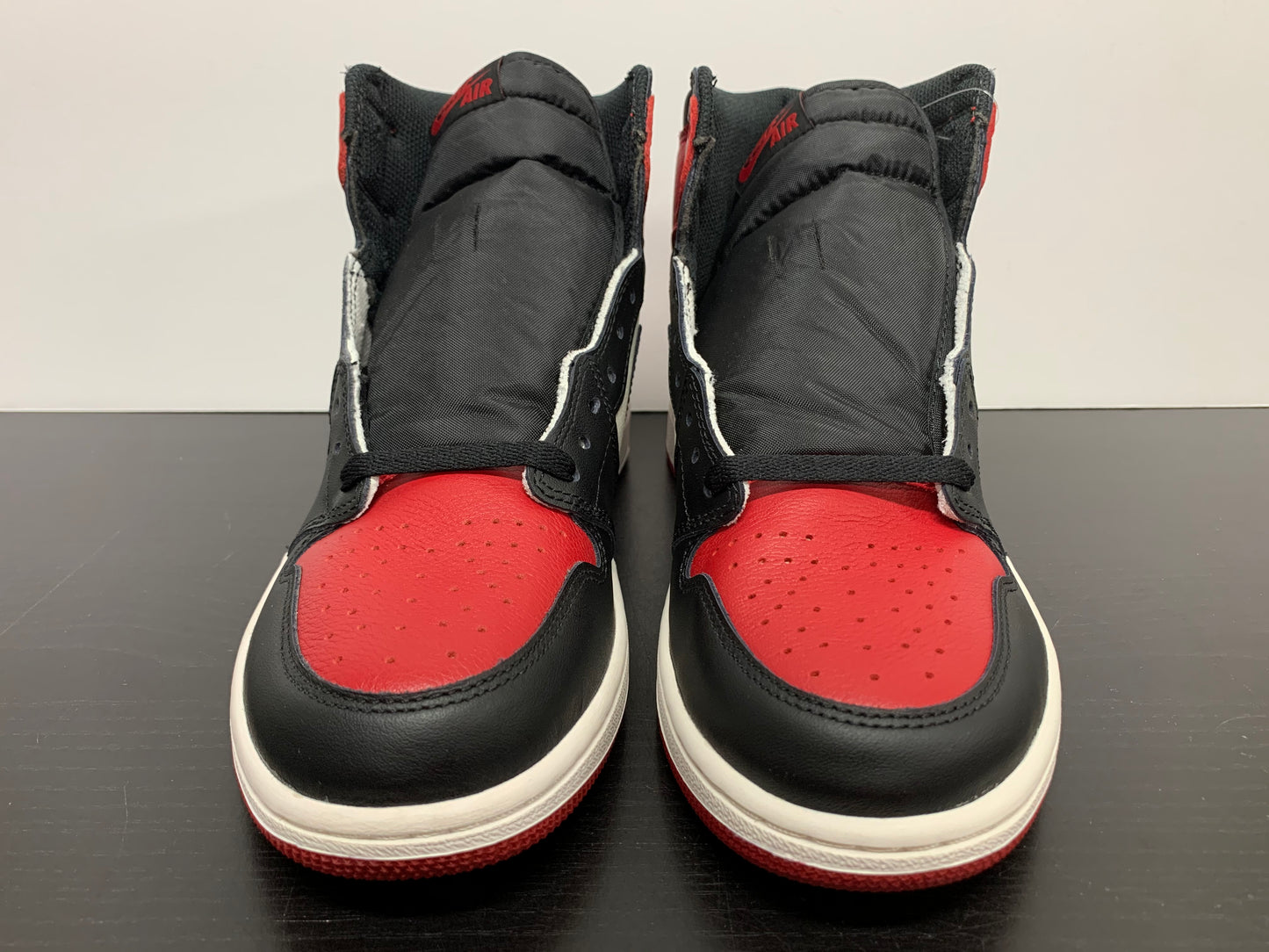 Nike Air Jordan 1 Bred Toe