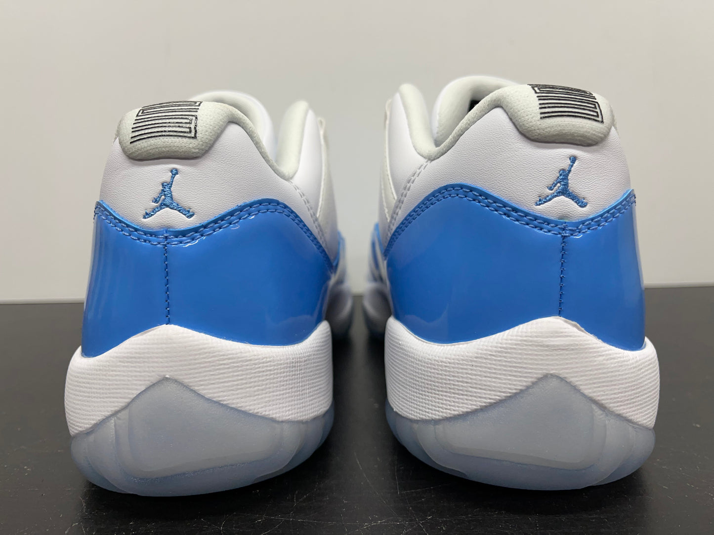 Nike Air Jordan 11 Low UNC
