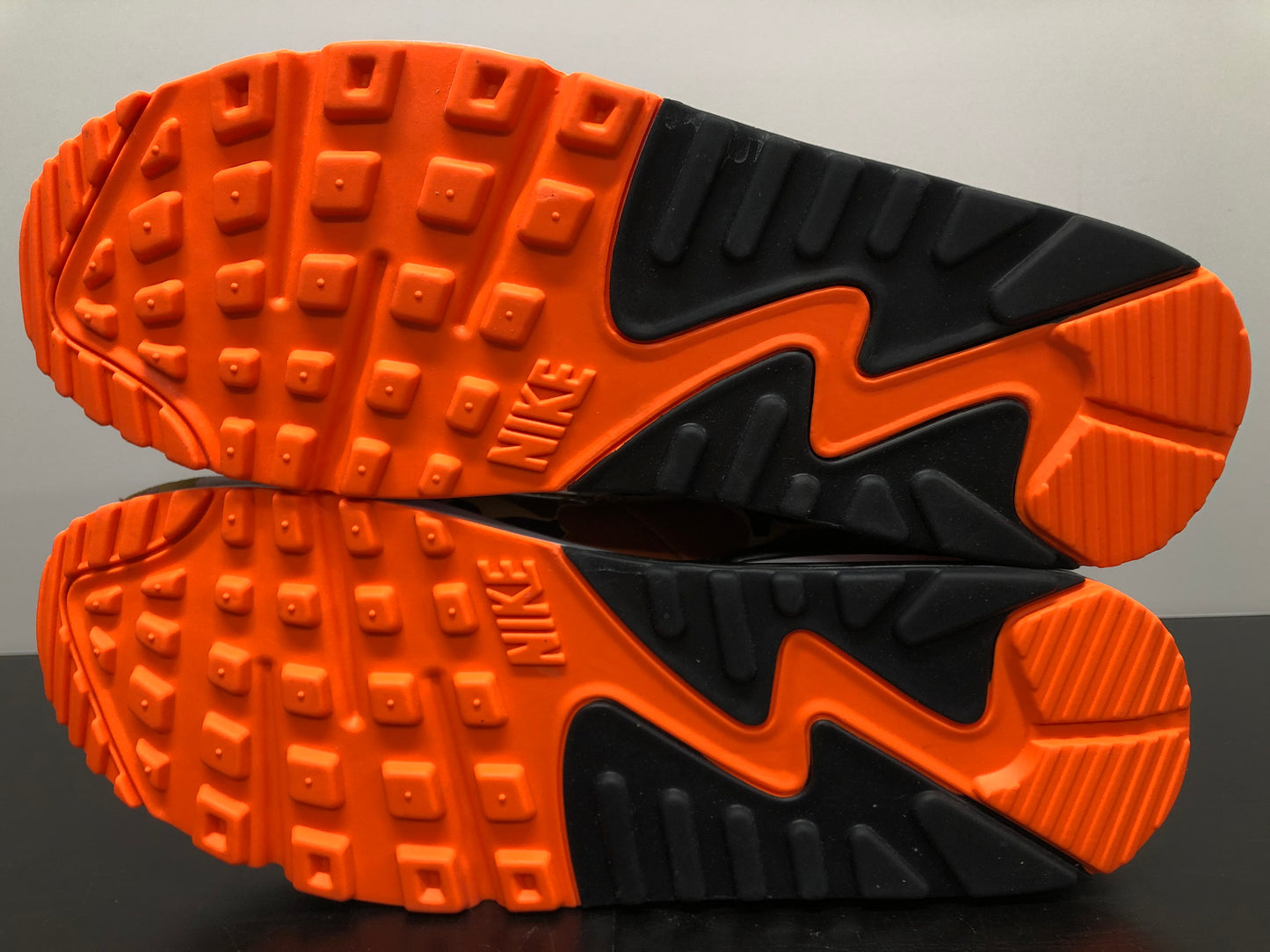Nike Air Max 90 Orange Camo
