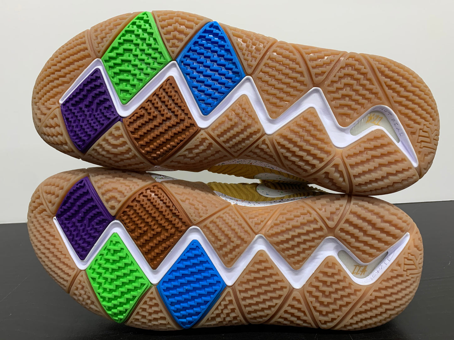 Nike Kyrie 4 Cinnamon Toast Crunch