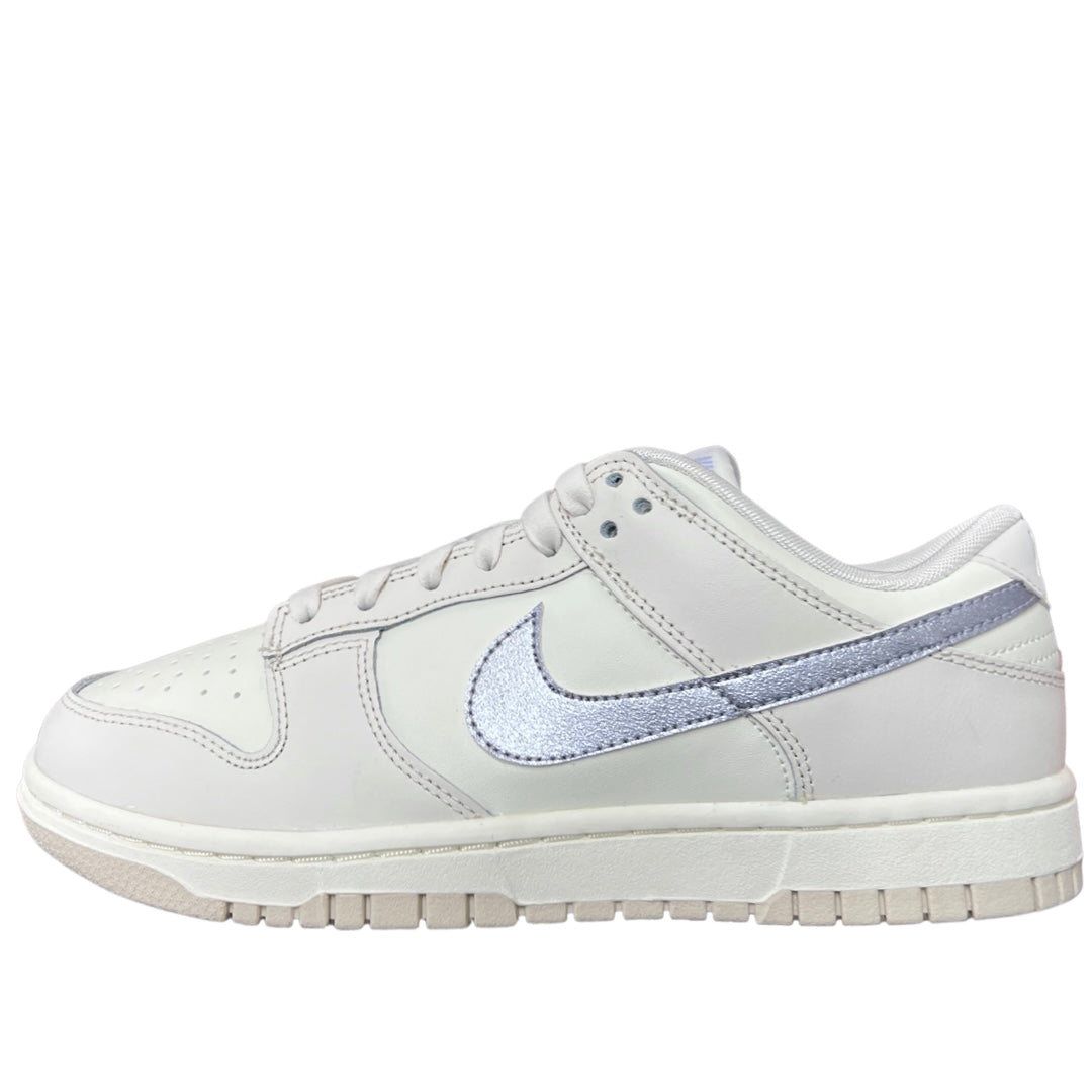 WMNS Nike Dunk Low Sail Oxygen Purple