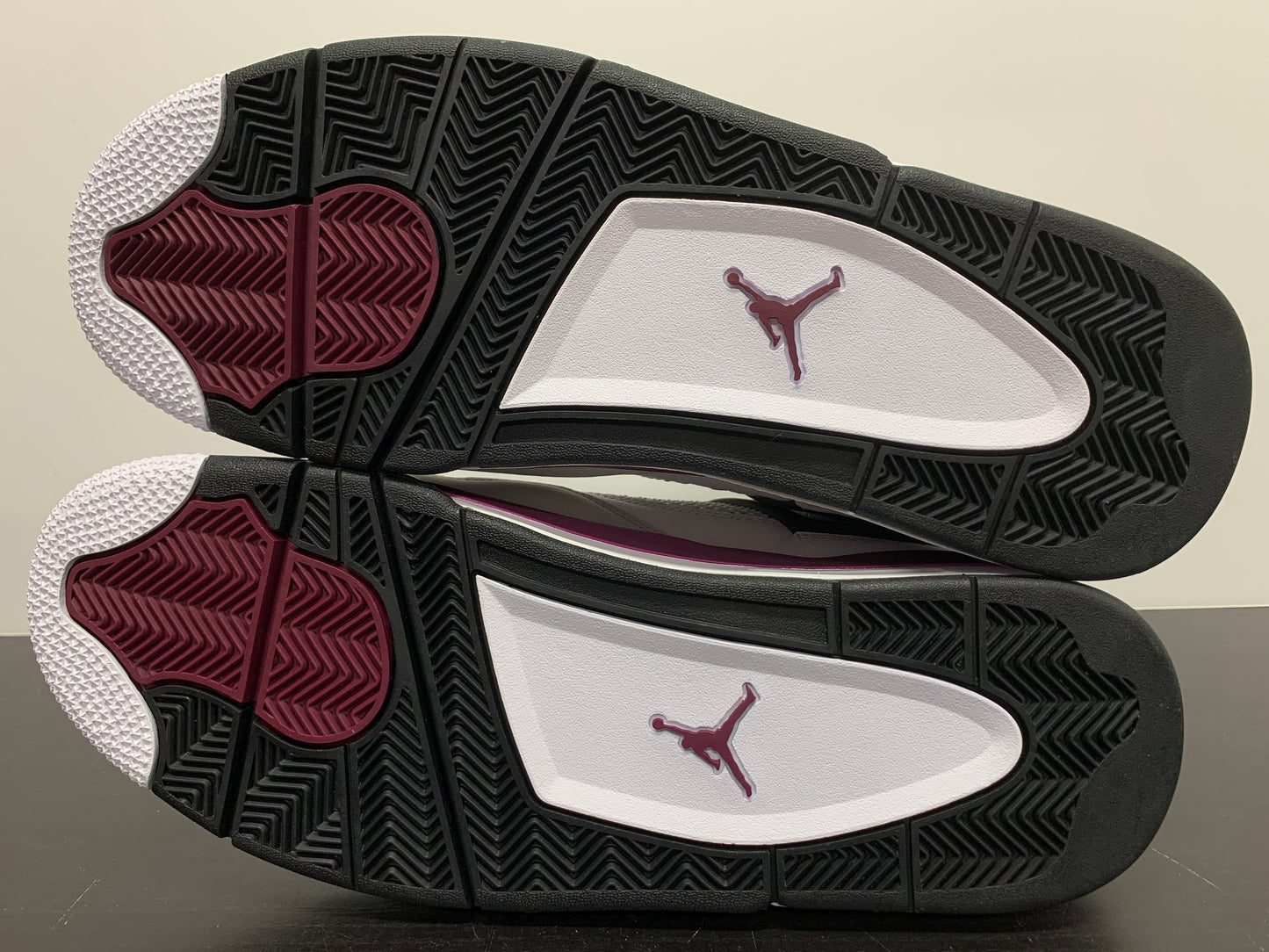 Nike Air Jordan 4 PSG Paris Saint-Germain