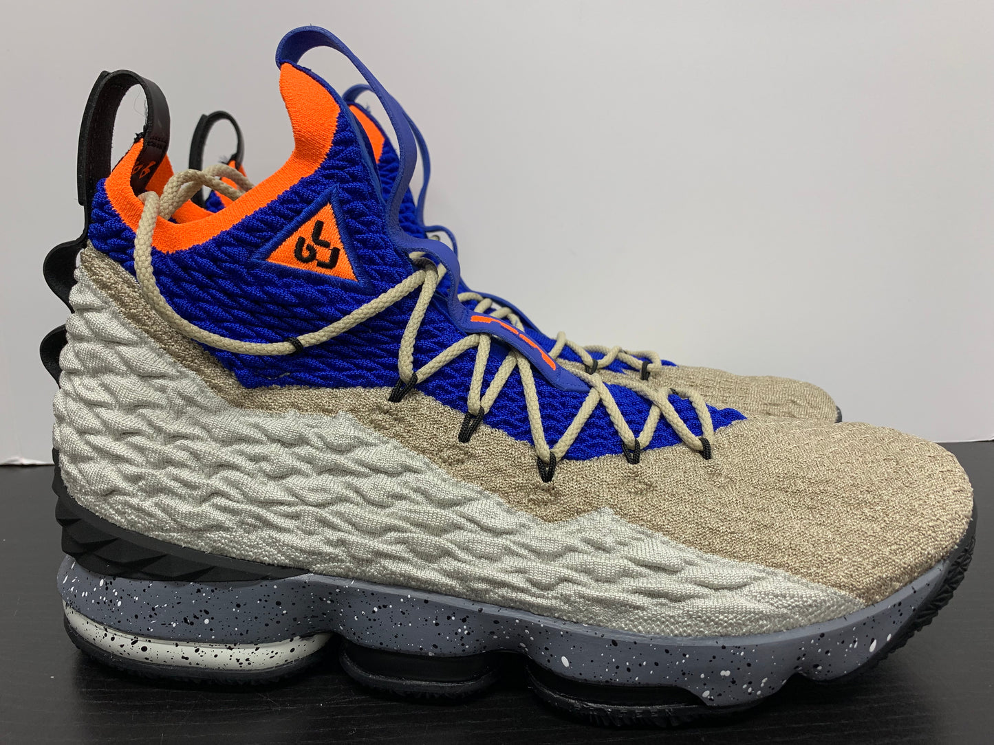 Nike LeBron 15 Mowabb