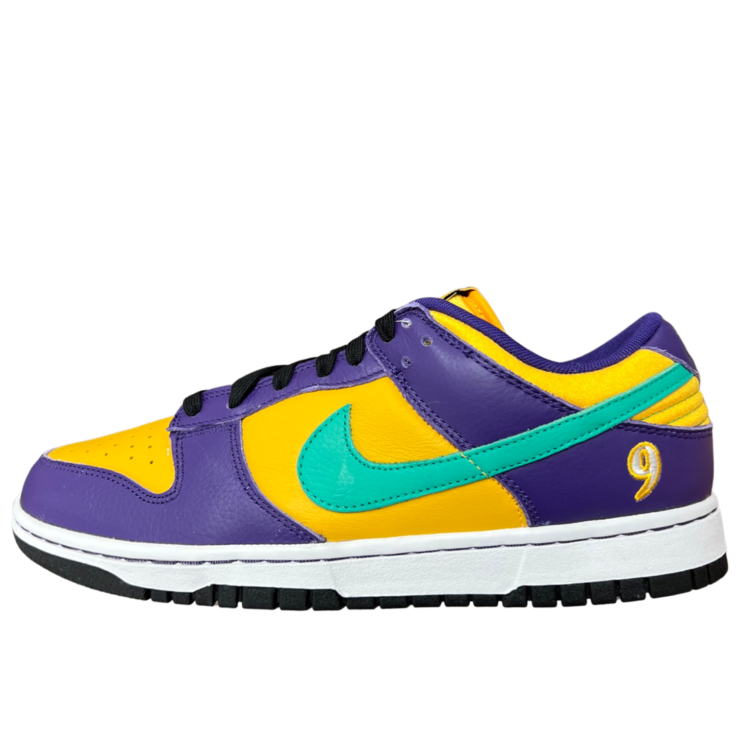 WMNS Nike Dunk Low Lisa Leslie