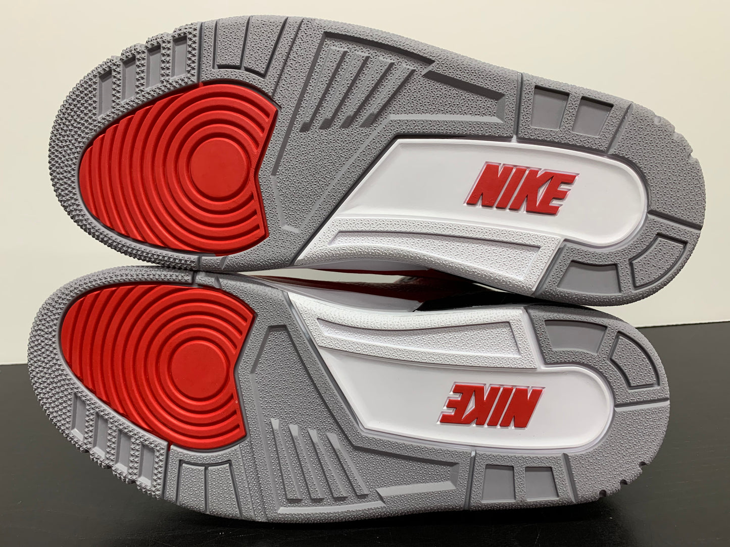 Nike Air Jordan 3 Unite Varsity Red (Nike Chi)