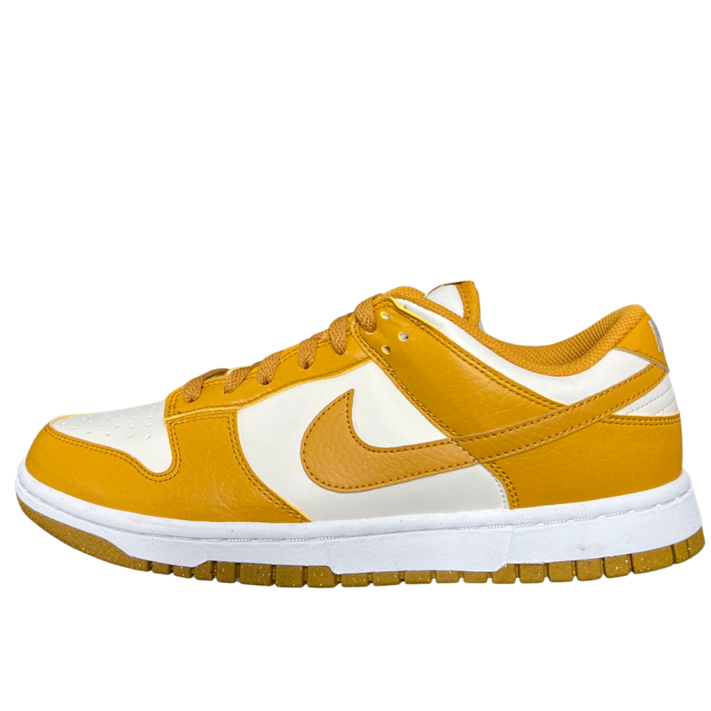 WMNS Nike Dunk Low Next Nature Phantom