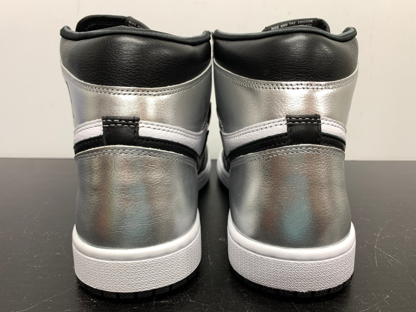 WMNS Nike Air Jordan 1 Silver Toe
