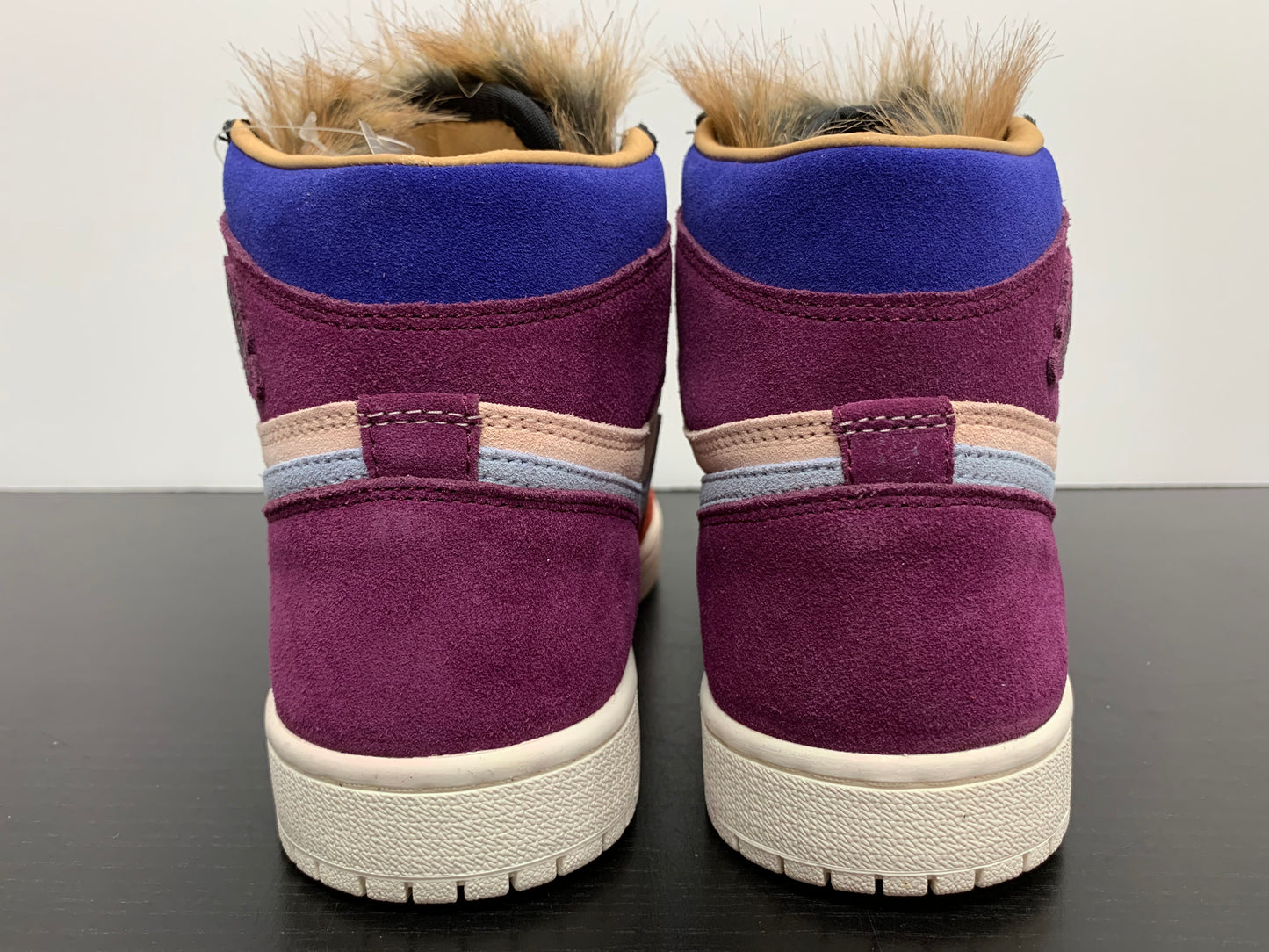 WMNS Nike Air Jordan 1 Aleali May Court Lux
