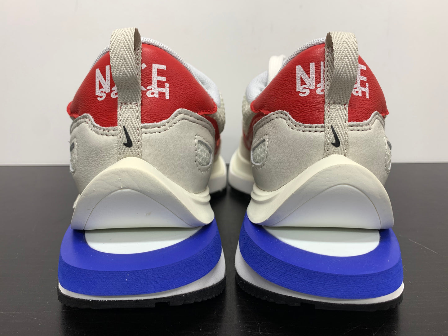 Nike Vaporwaffle Sacai Sail Sport Fuchsia