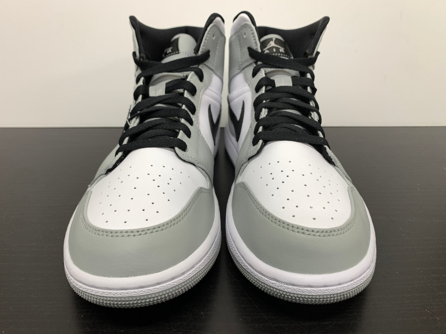 Nike Air Jordan 1 Mid Light Smoke Grey