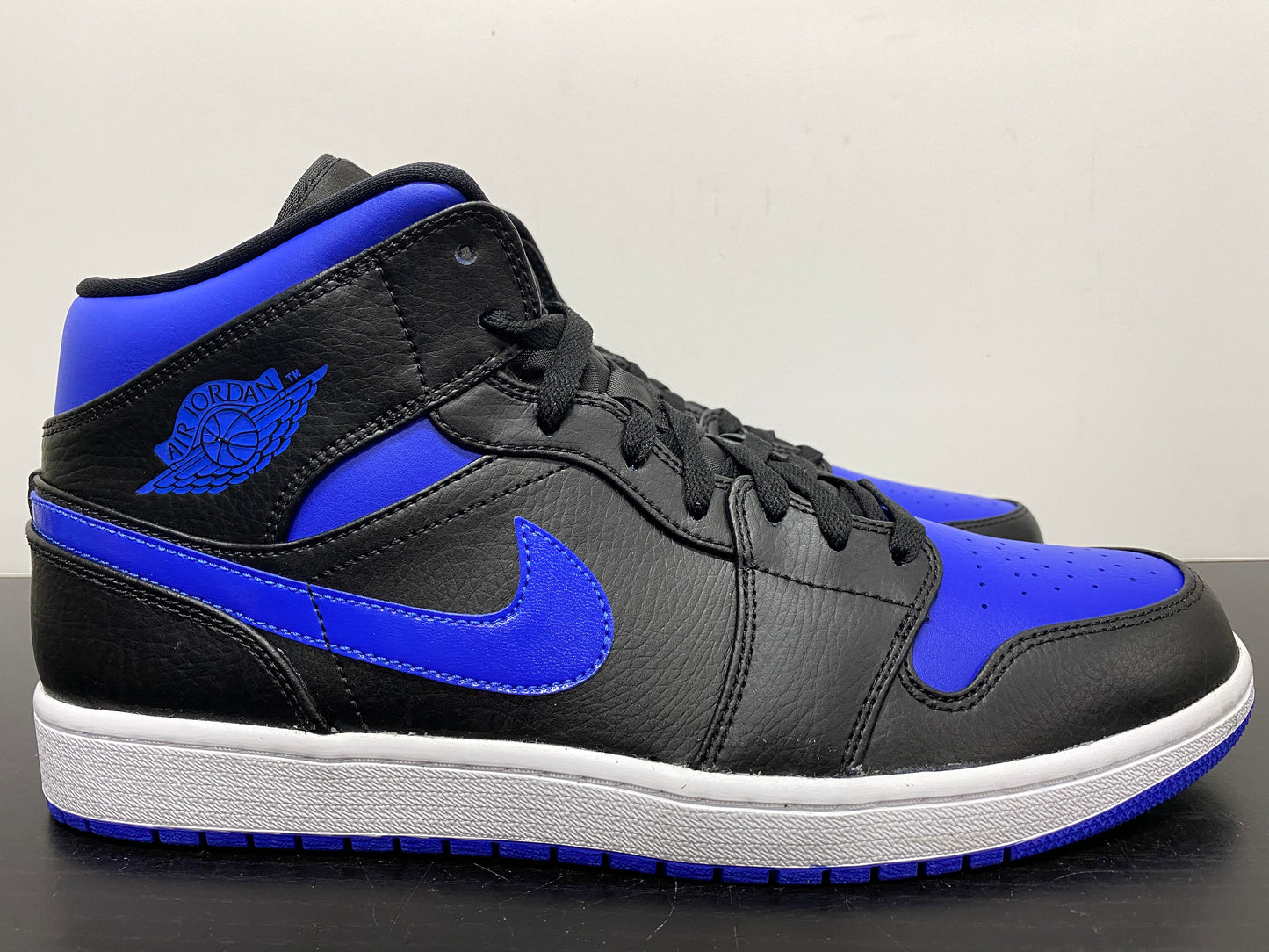 Nike Air Jordan 1 Mid Black Hyper Royal