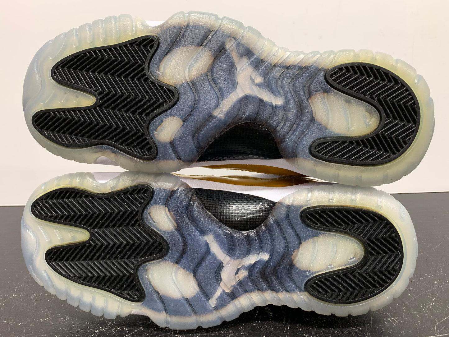 Nike Air Jordan 11 Low Closing Ceremony GS