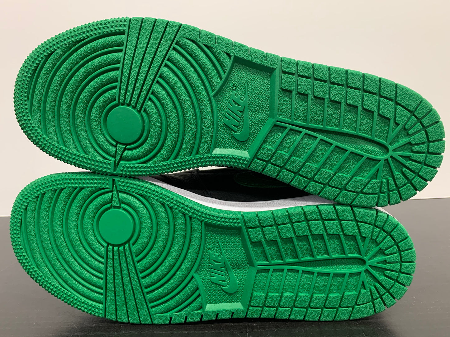 Nike Air Jordan 1 Pine Green Black GS