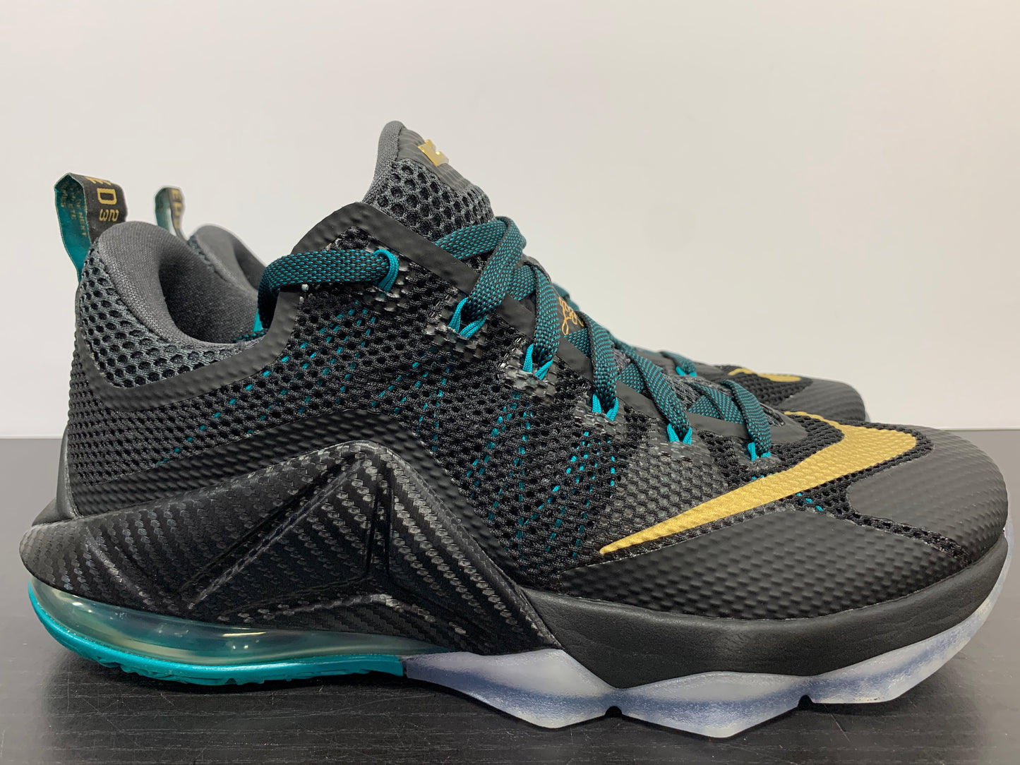 Nike LeBron 12 Low SVSM