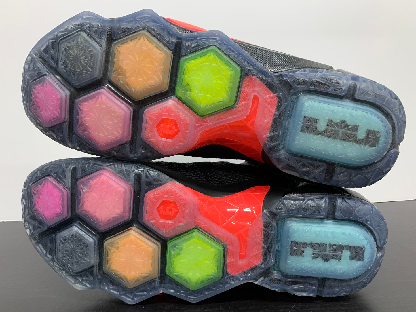 Nike LeBron 12 Data Size 13