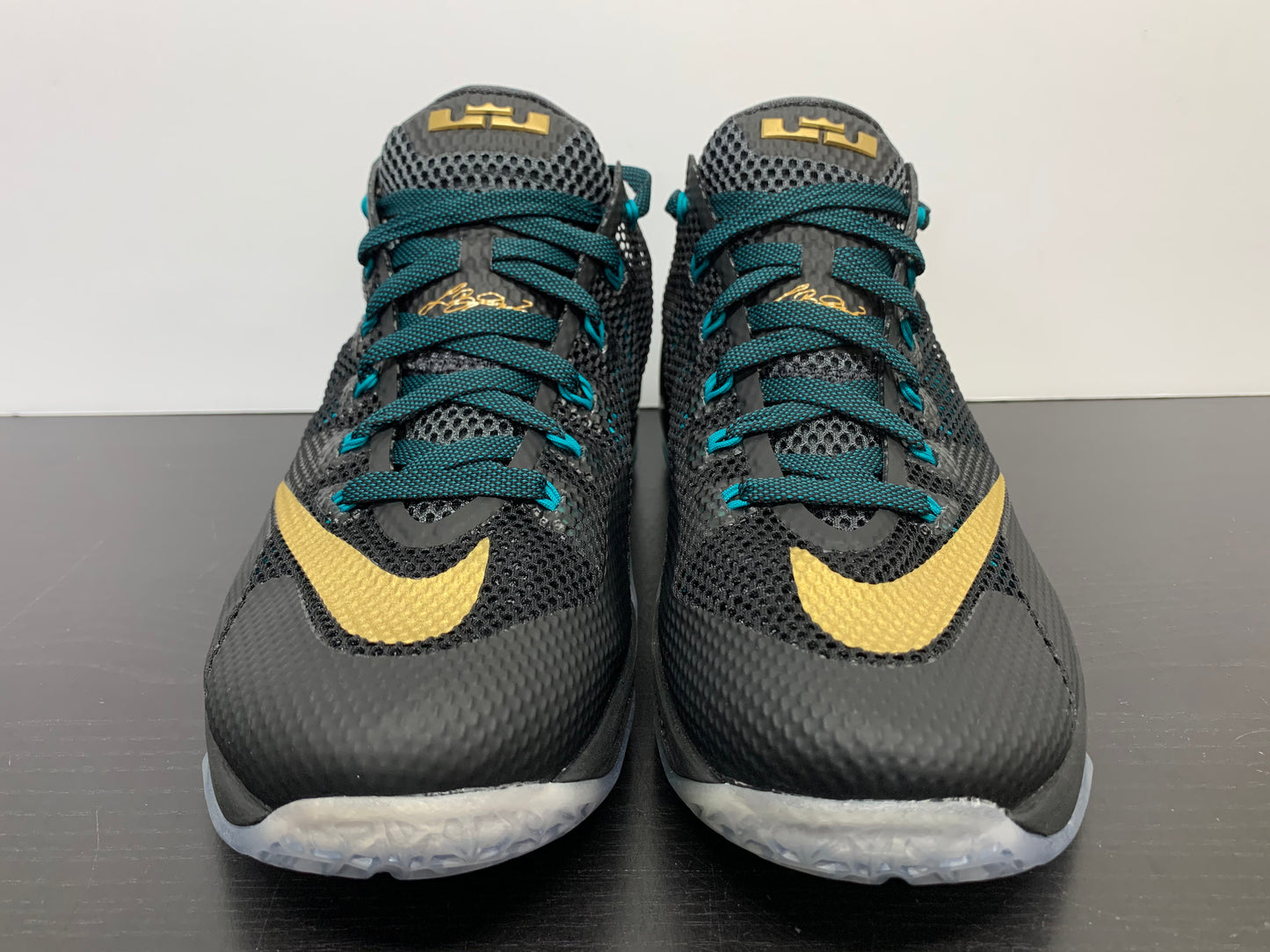 Nike LeBron 12 Low SVSM