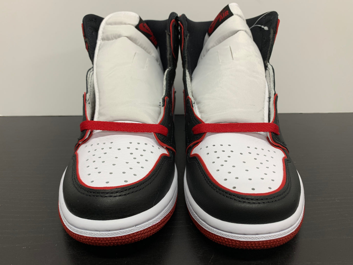 Nike Air Jordan 1 High Bloodline