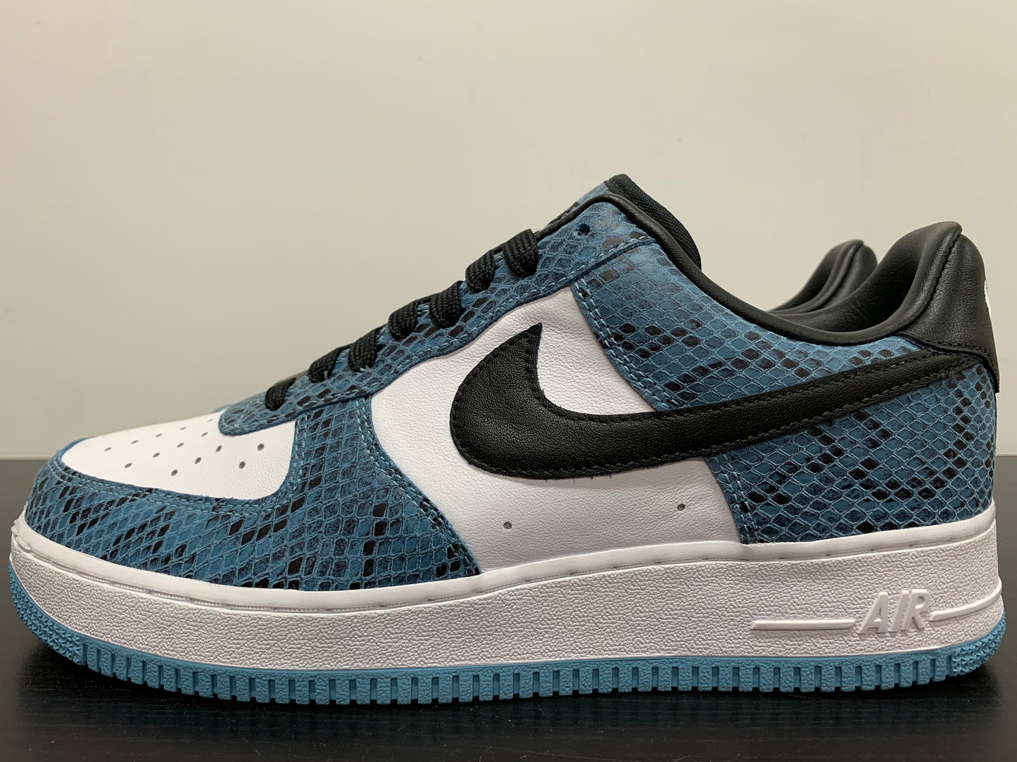 WMNS Nike By You Air Force 1 Low “Blue Snakeskin”