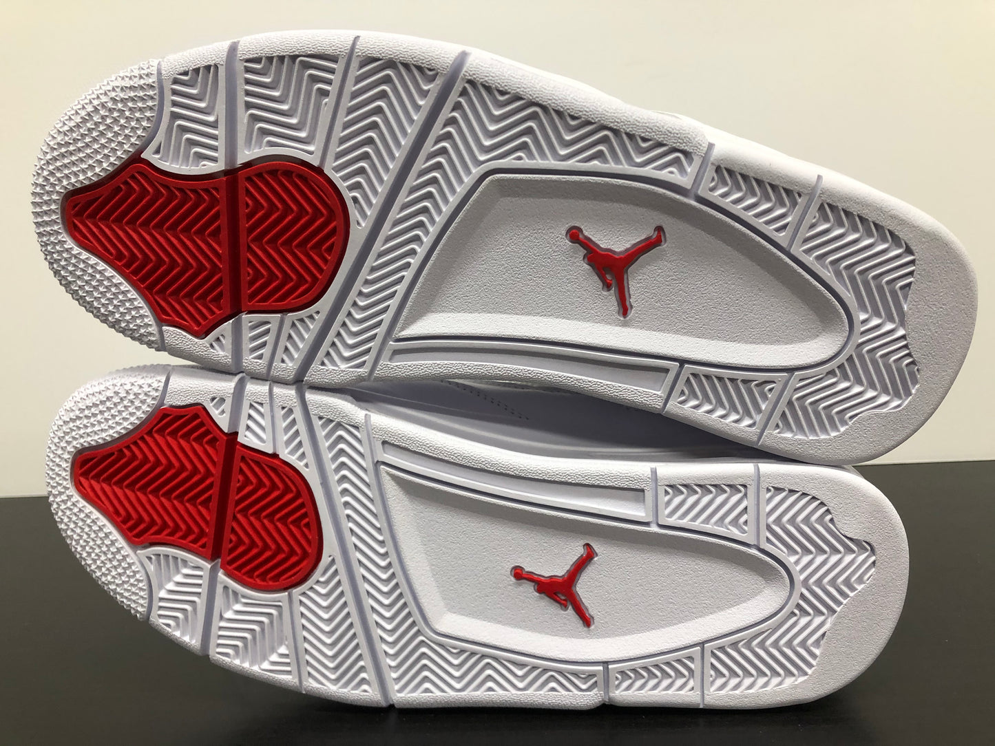 Nike Air Jordan 4 Metallic Red