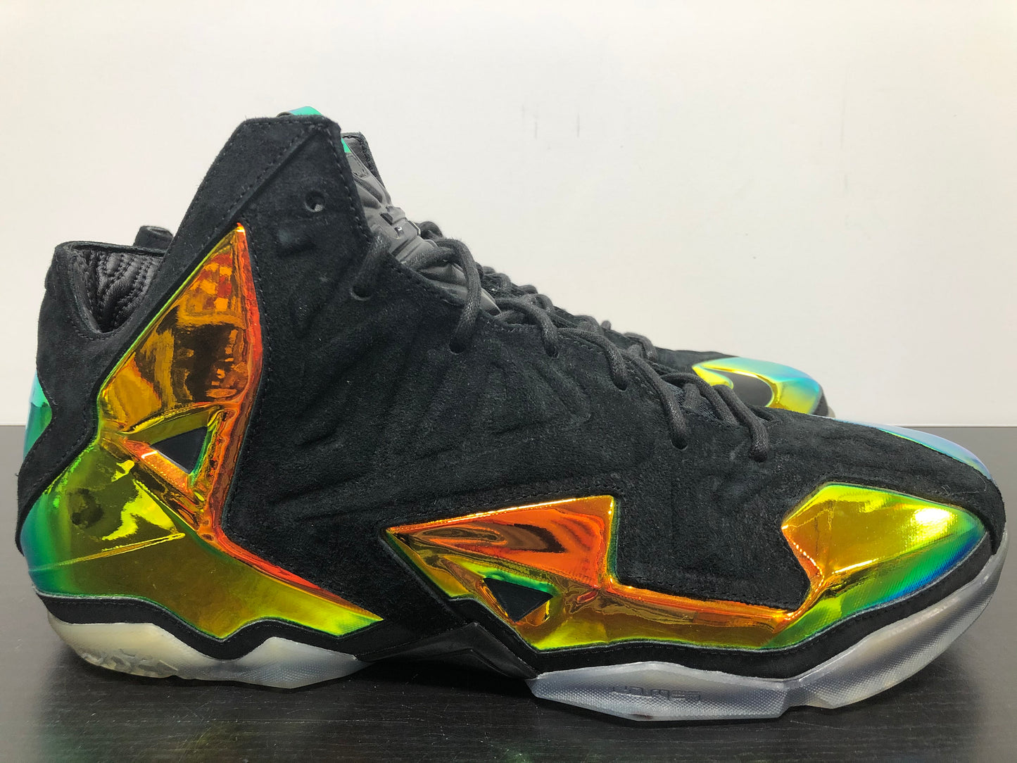 Nike LeBron 11 EXT Kings Crown