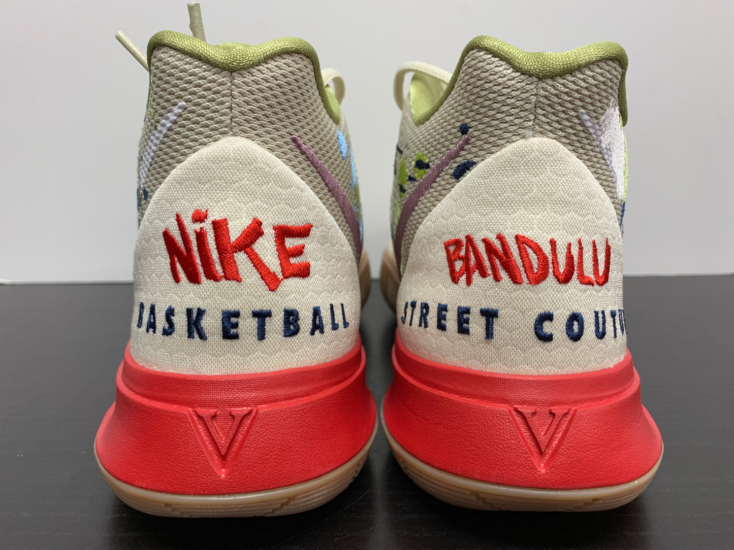 Nike Kyrie 5 Bandulu Size 10