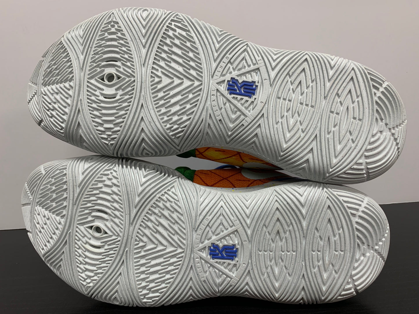 Nike Kyrie 5 Spongebob Pineapple House