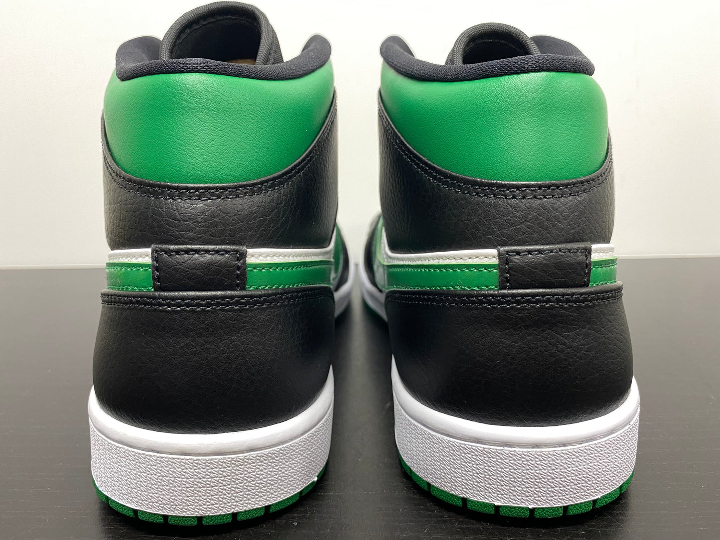Nike Air Jordan 1 Mid Pine Green