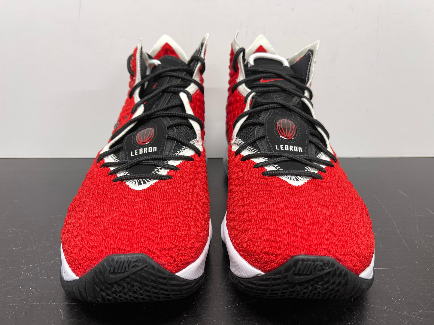 Nike LeBron 17 Uptempo
