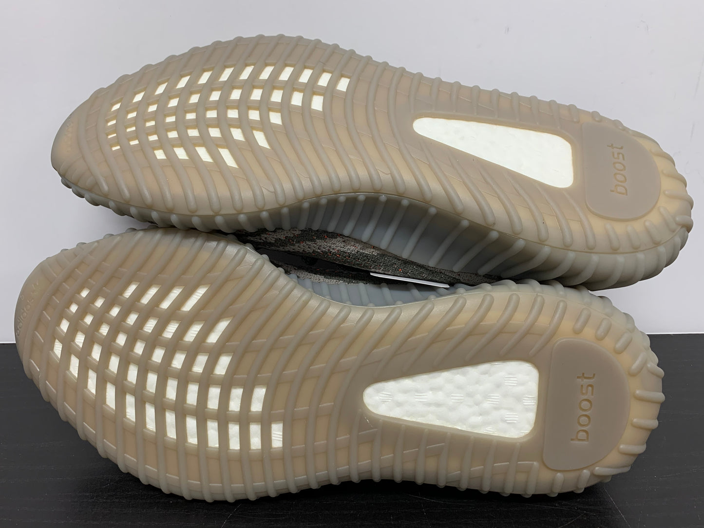 Adidas Yeezy Boost 350 V2 Beluga