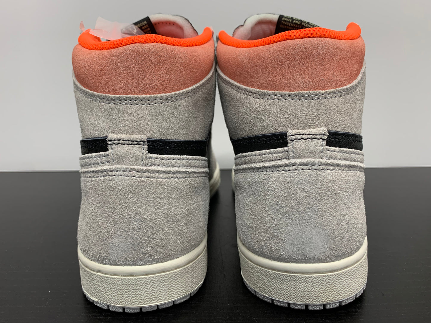Nike Air Jordan 1 High Neutral Grey Hyper Crimson