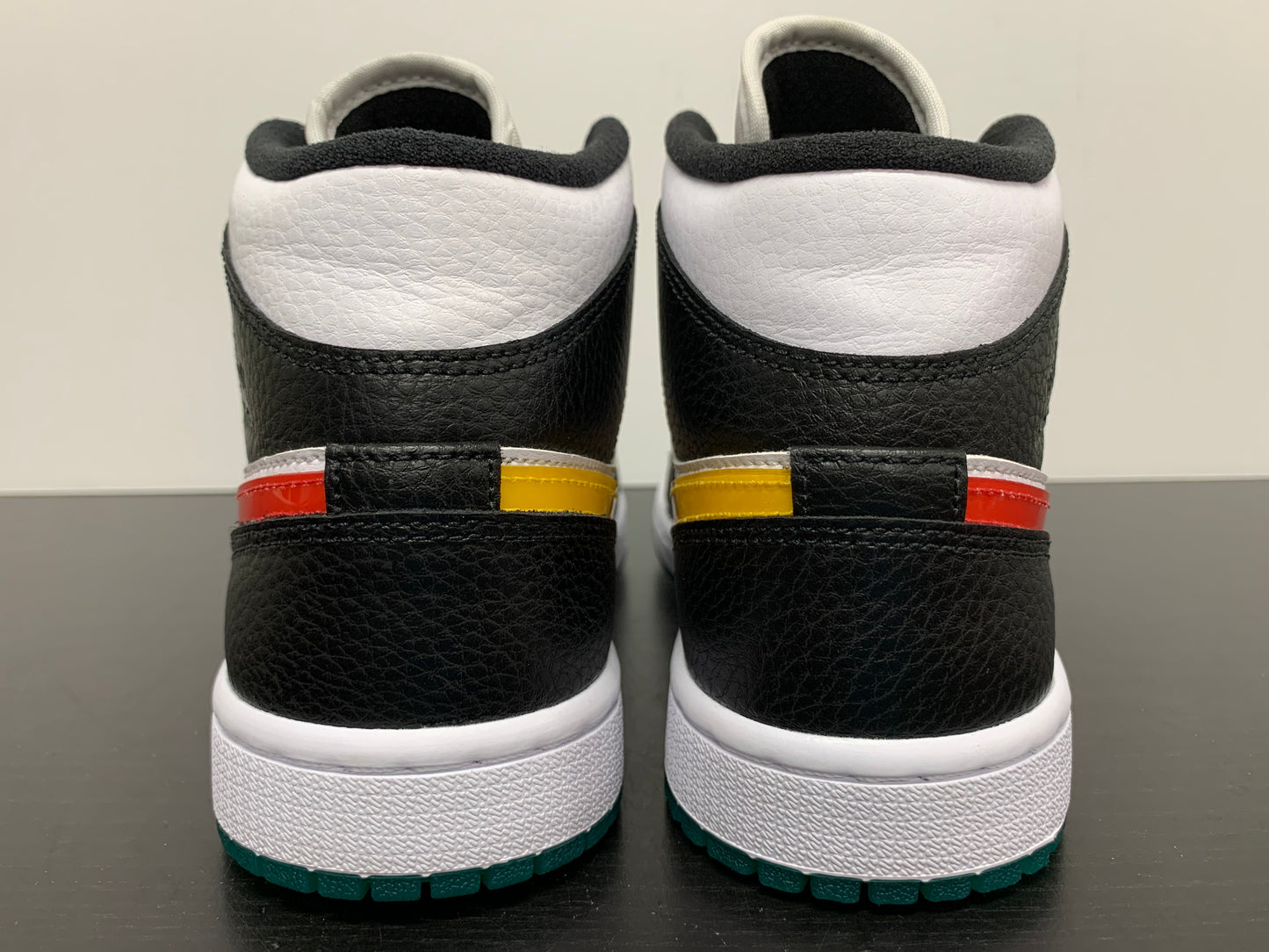 WMNS Nike Air Jordan 1 Mid Alternate Swoosh