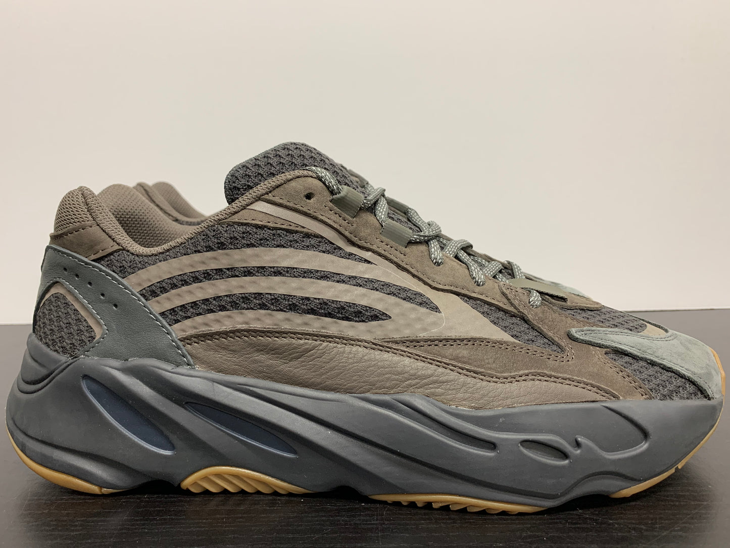 Adidas Yeezy Boost 700 V2 Geode