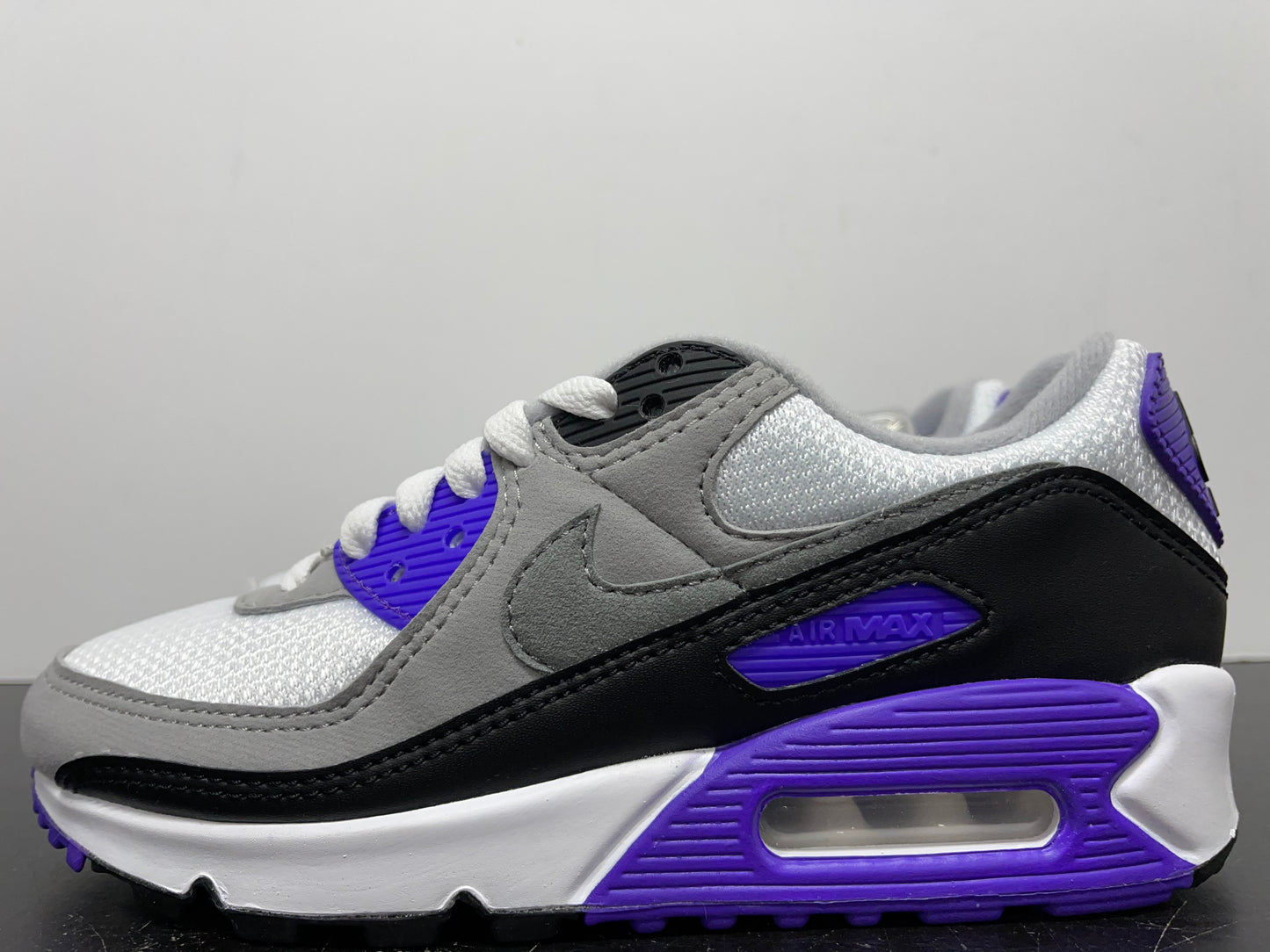 WMNS Nike Air Max 90 Hyper Grape