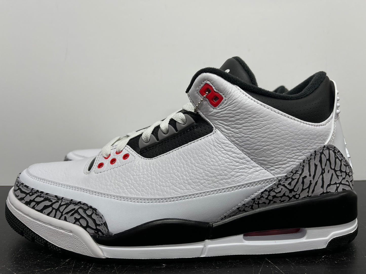 Nike Air Jordan 3 Infrared 23