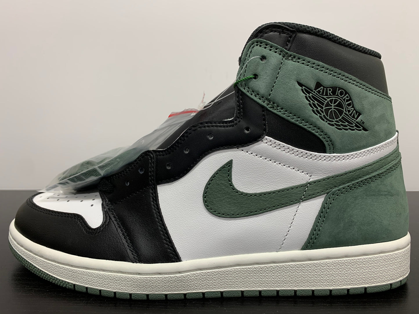 Nike Air Jordan 1 High Clay Green