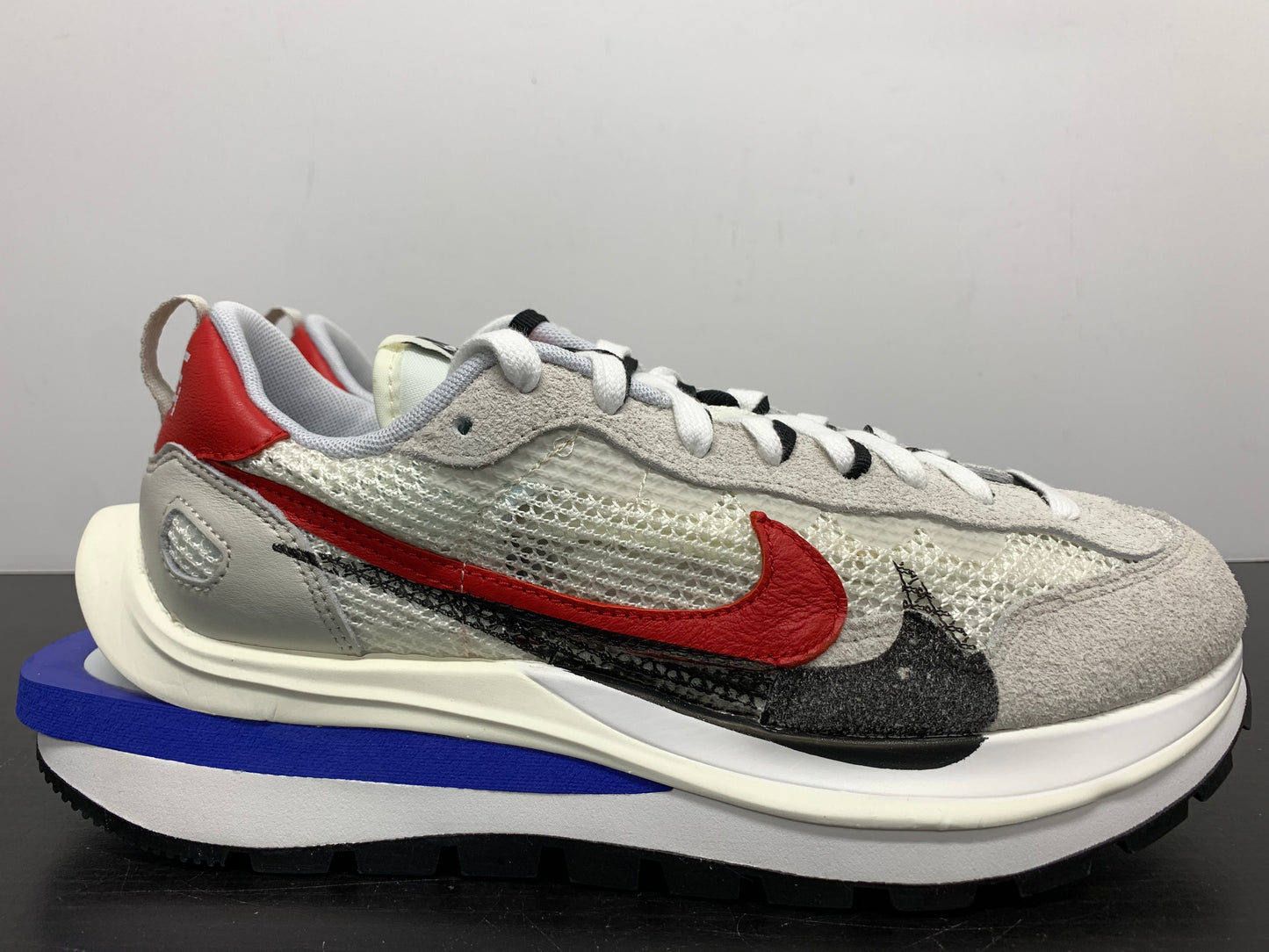 Nike Vaporwaffle Sacai Sail Sport Fuchsia