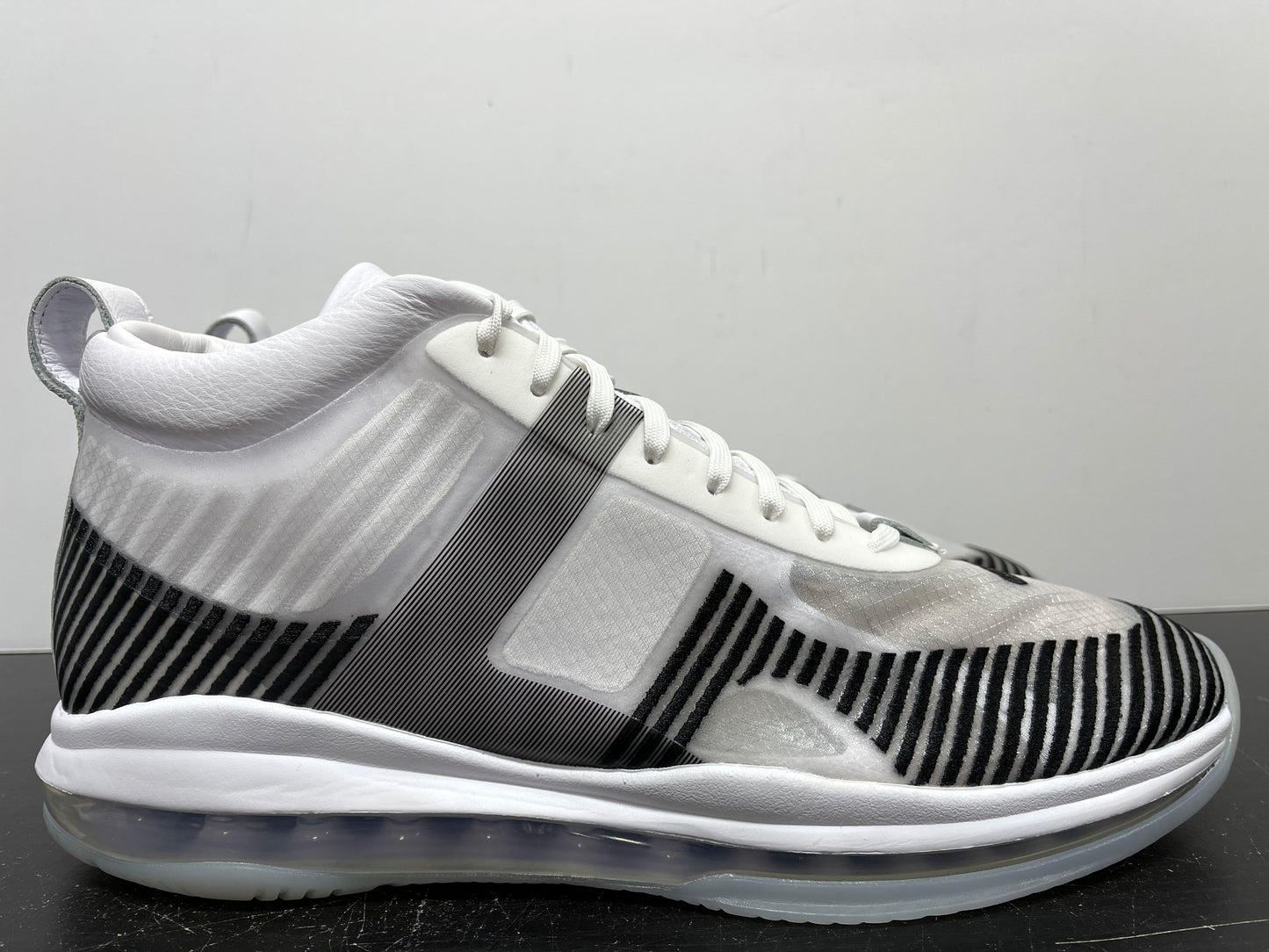 Nike LeBron John Elliot Icon White Black