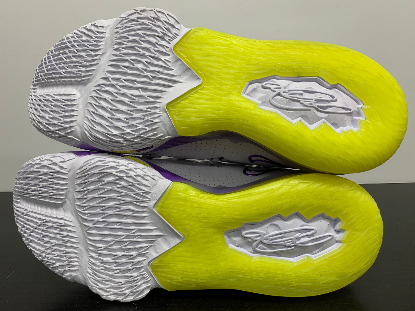 Nike LeBron 17 Low Lakers