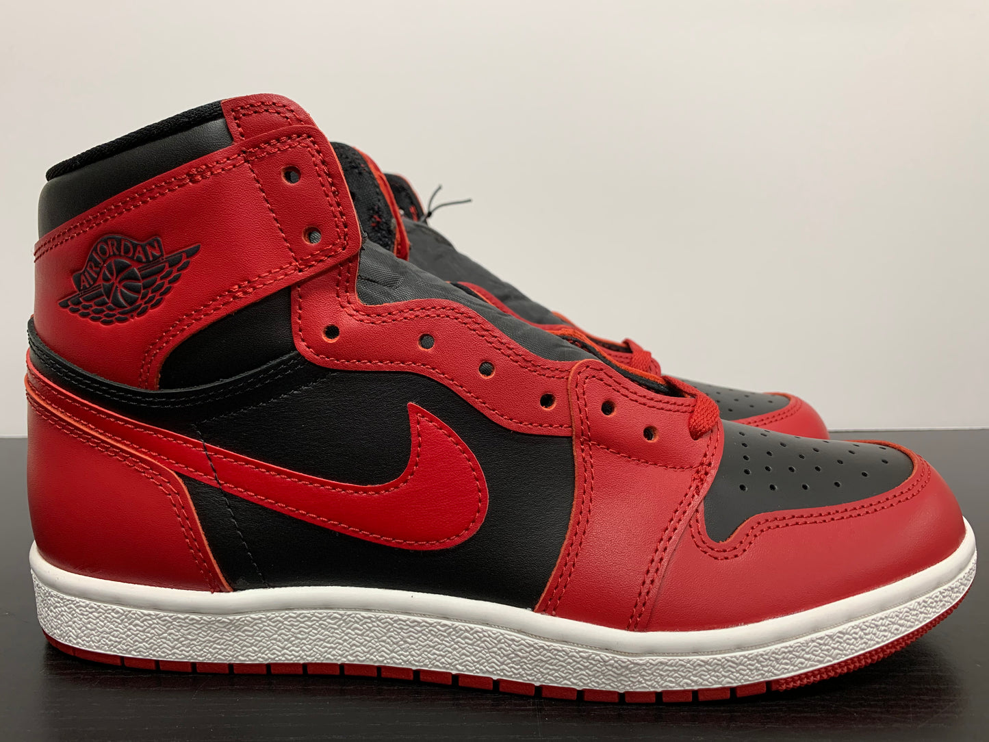 Nike Air Jordan 1 85 Varsity Red
