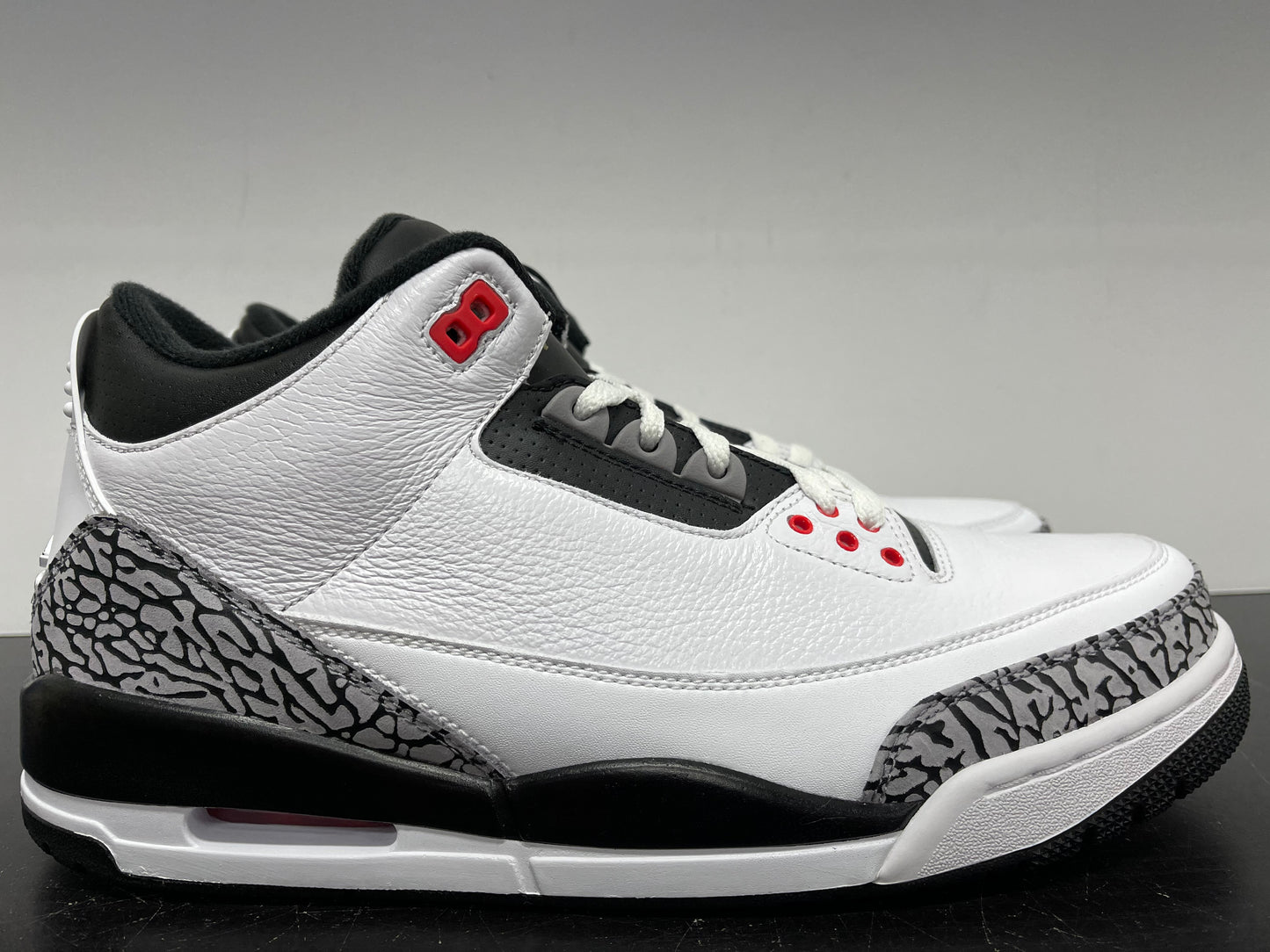 Nike Air Jordan 3 Infrared 23