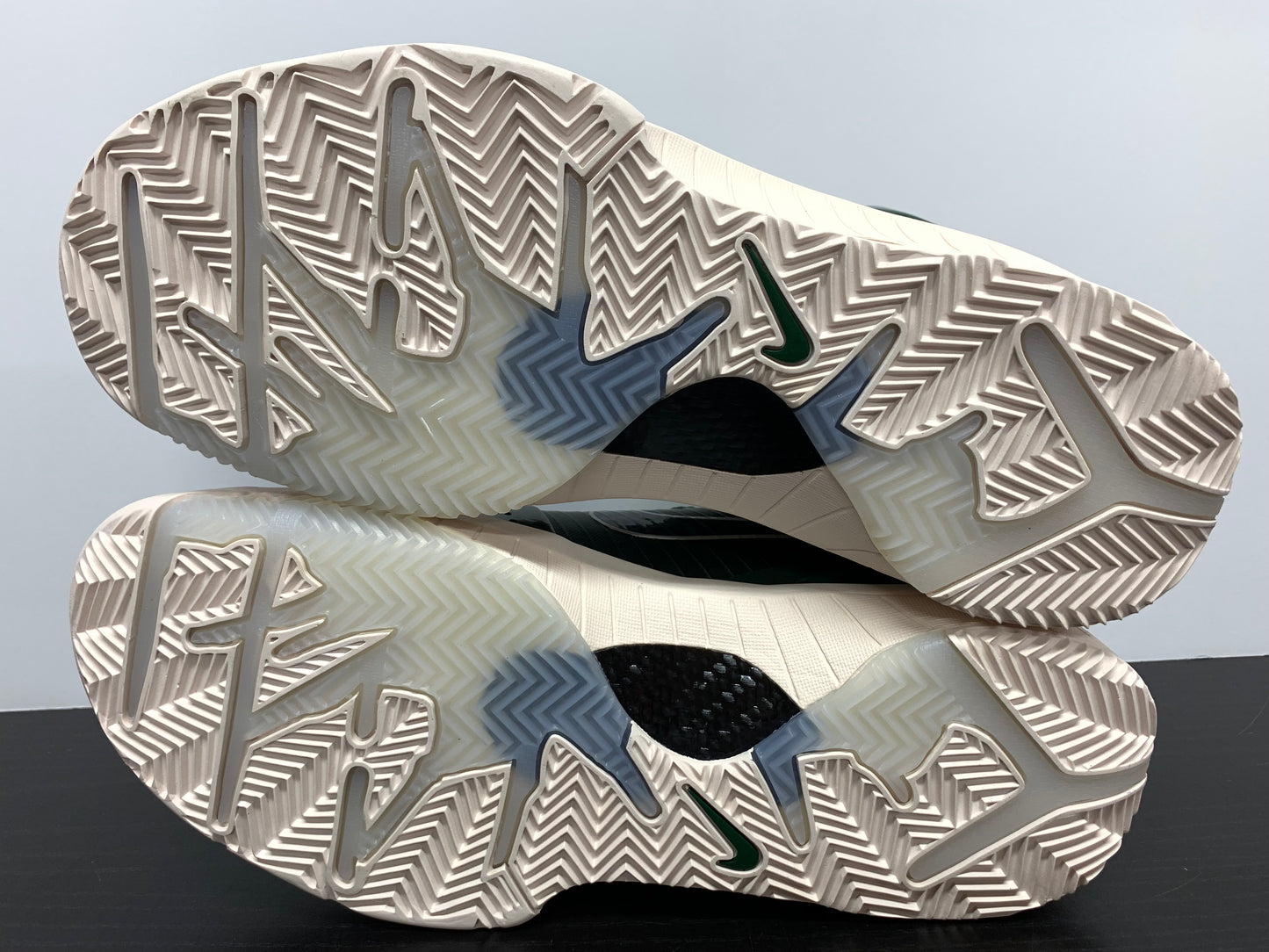 Nike Kobe 4 Protro Undefeated Milwaukee Bucks