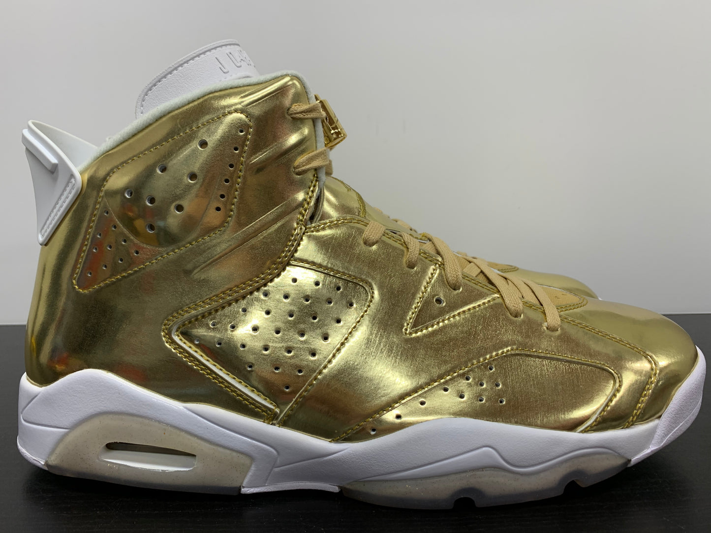 Nike Air Jordan 6 Pinnacle Metallic Gold