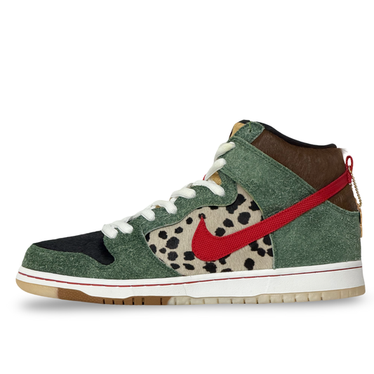Nike SB Dunk High Dog Walker