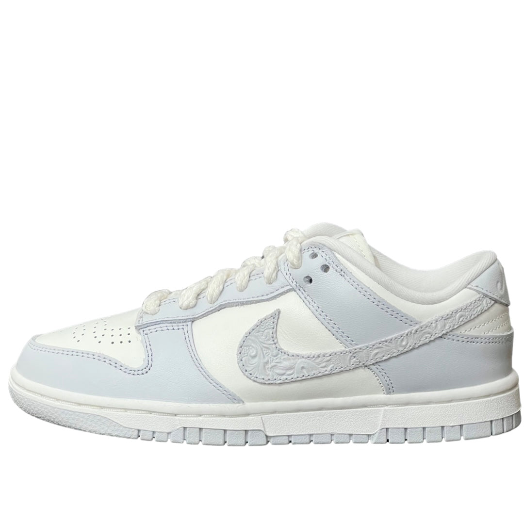 WMNS Nike Dunk Low Needlework