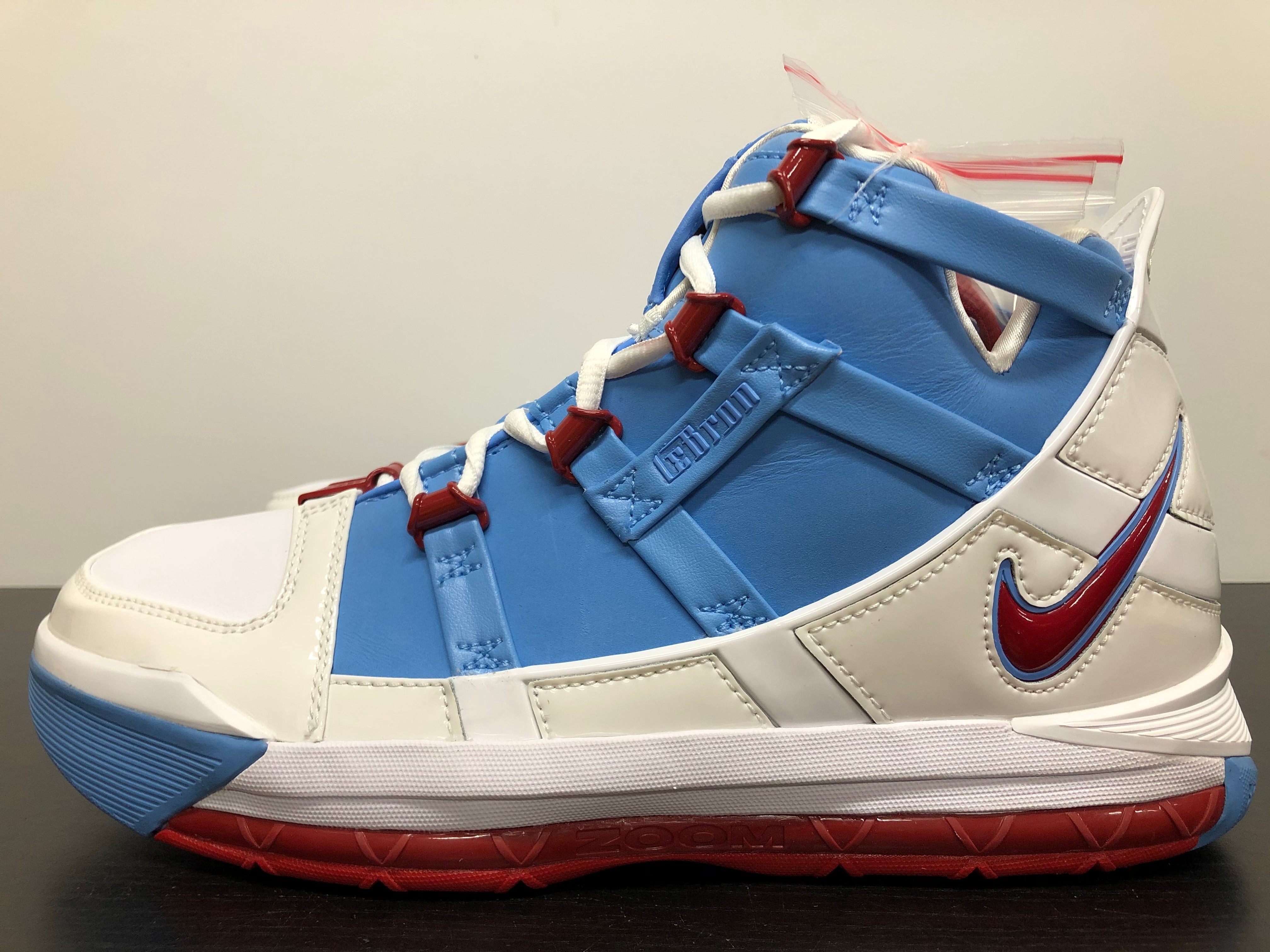 Nike LeBron 3 Houston Oilers AO2434-400 Release Date