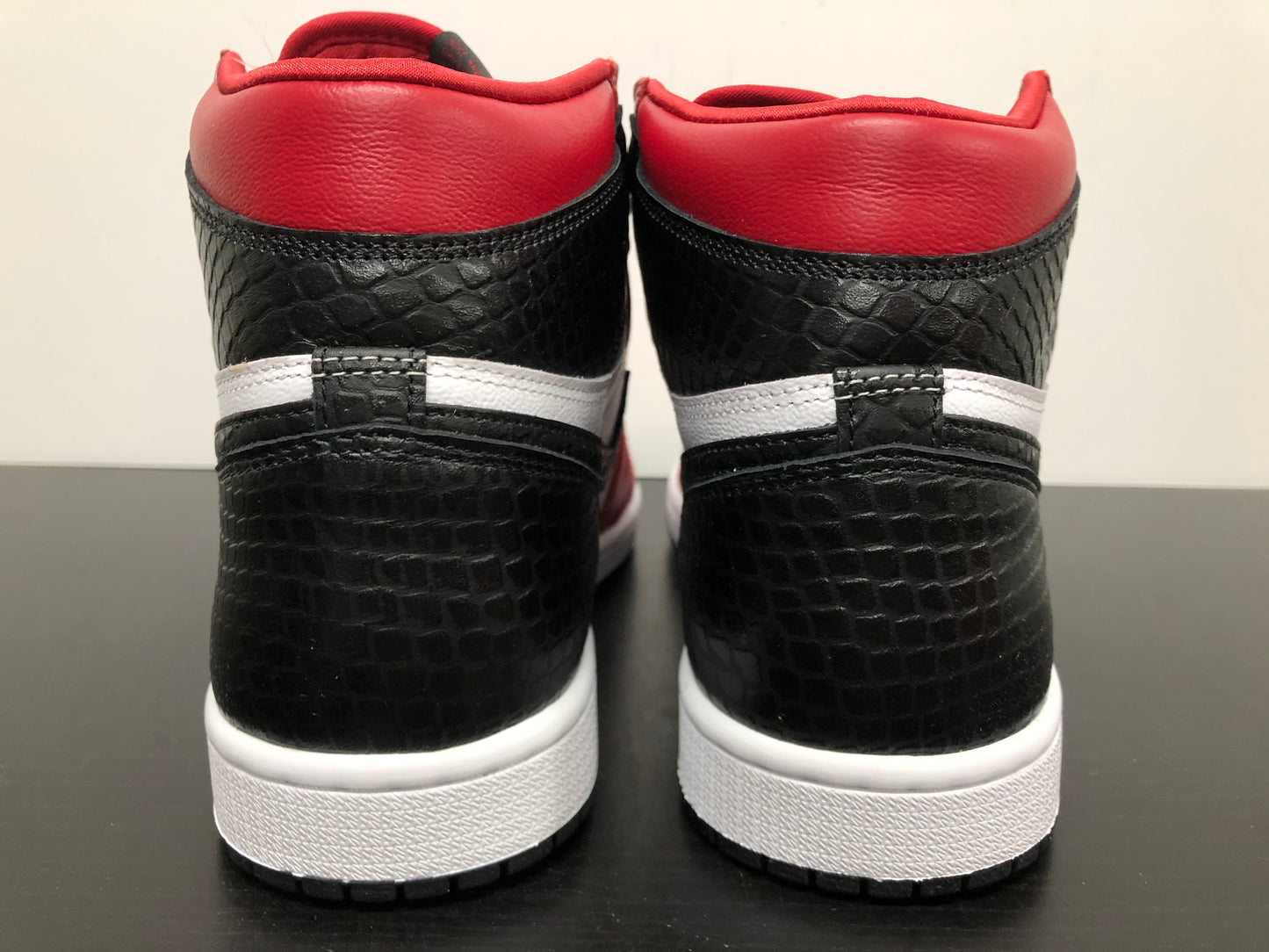 WMNS Nike Air Jordan 1 Satin Snake Red