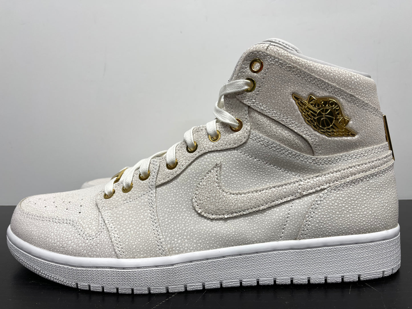 Nike Air Jordan 1 Pinnacle White