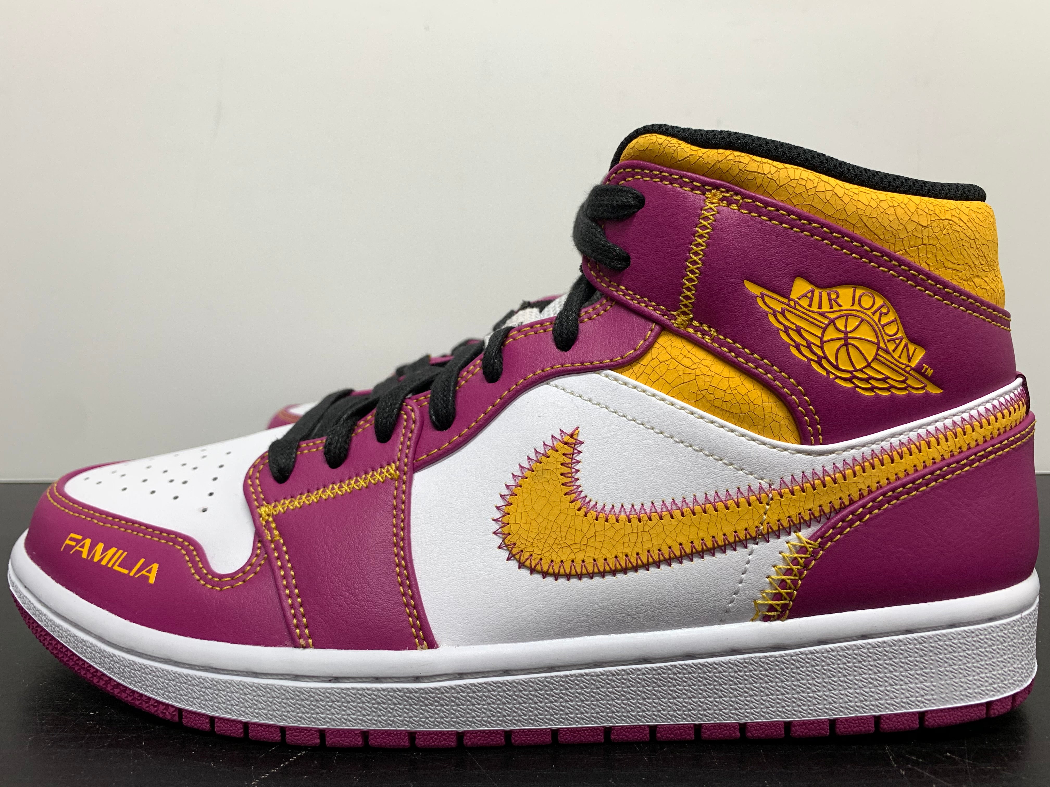 Nike Air Jordan 1 Mid Dia de los Muertos 2020 AW 20 